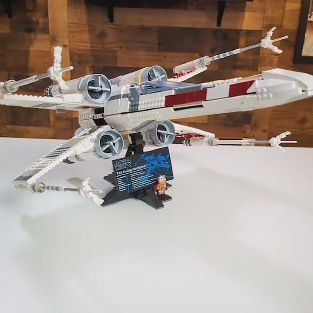 X-Wing Starfighter (1 586 pièces)
