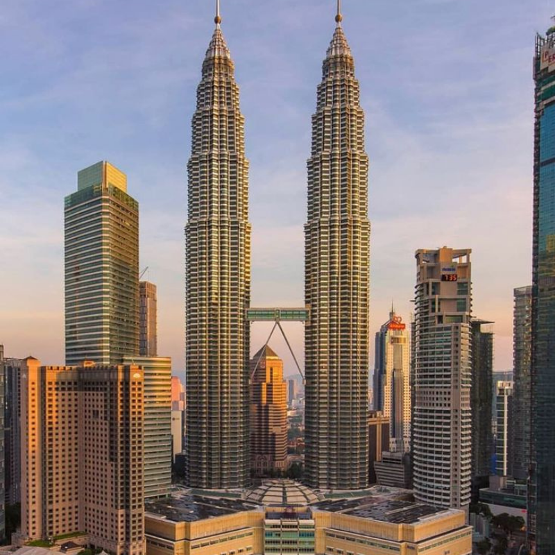 Tours Petronas (1160 pièces)