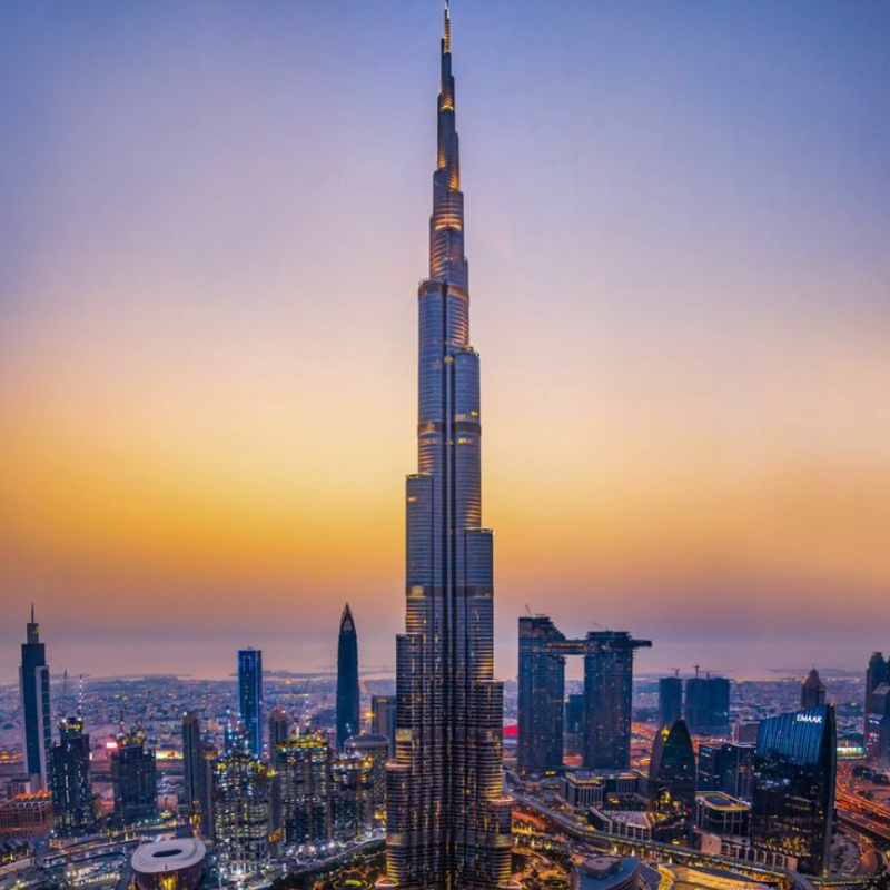 Burj Khalifa (580 pièces)