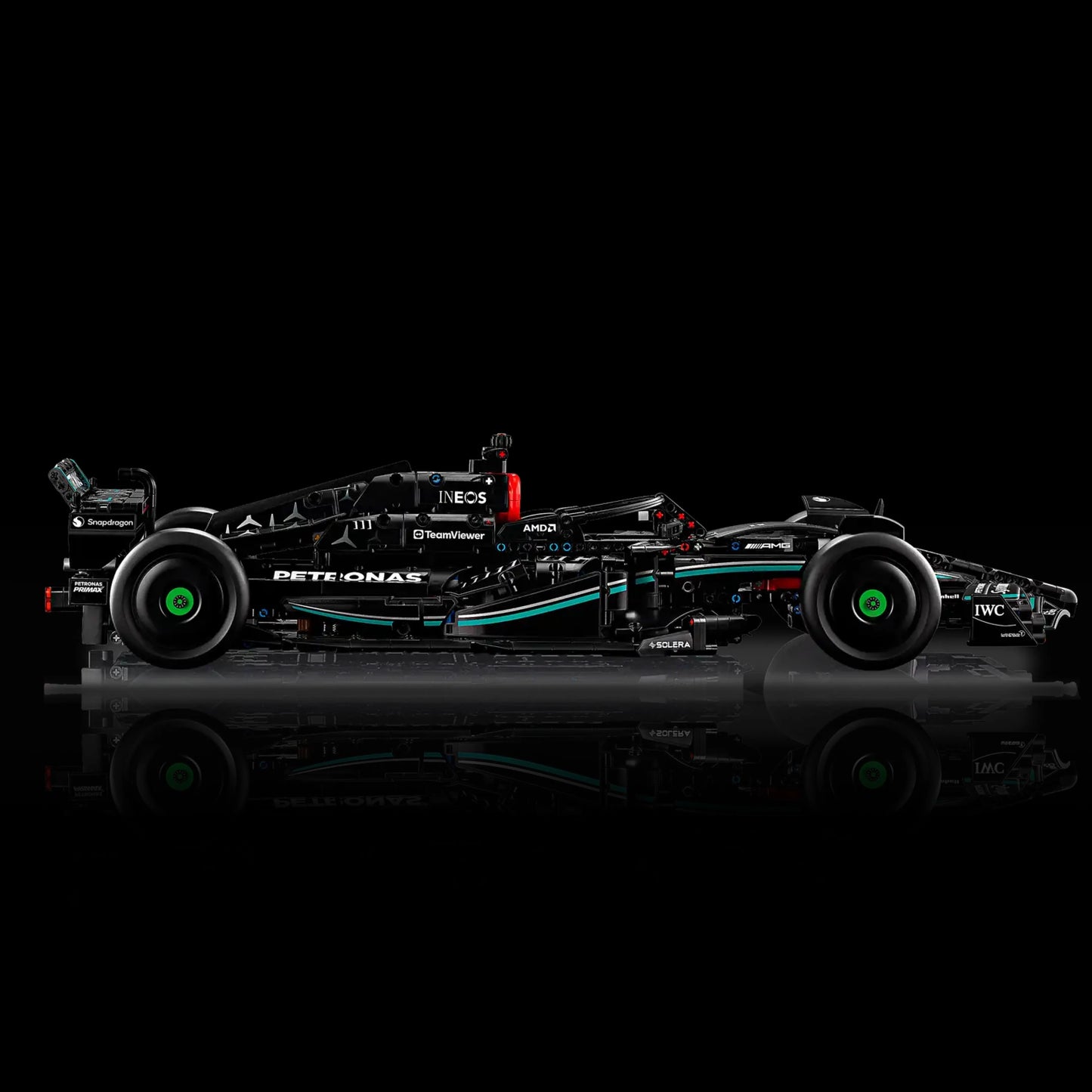 Mercedes-AMG F1 W14 (1642 pieces)