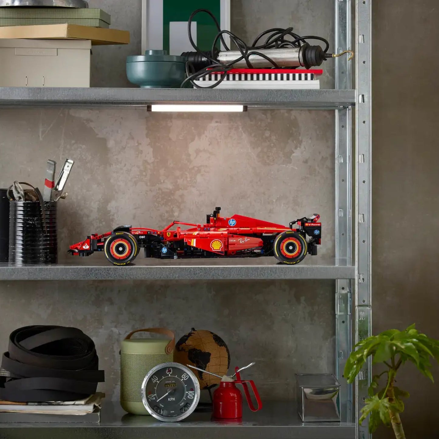 Ferrari SF24 Formule 1 (1361 pièces)