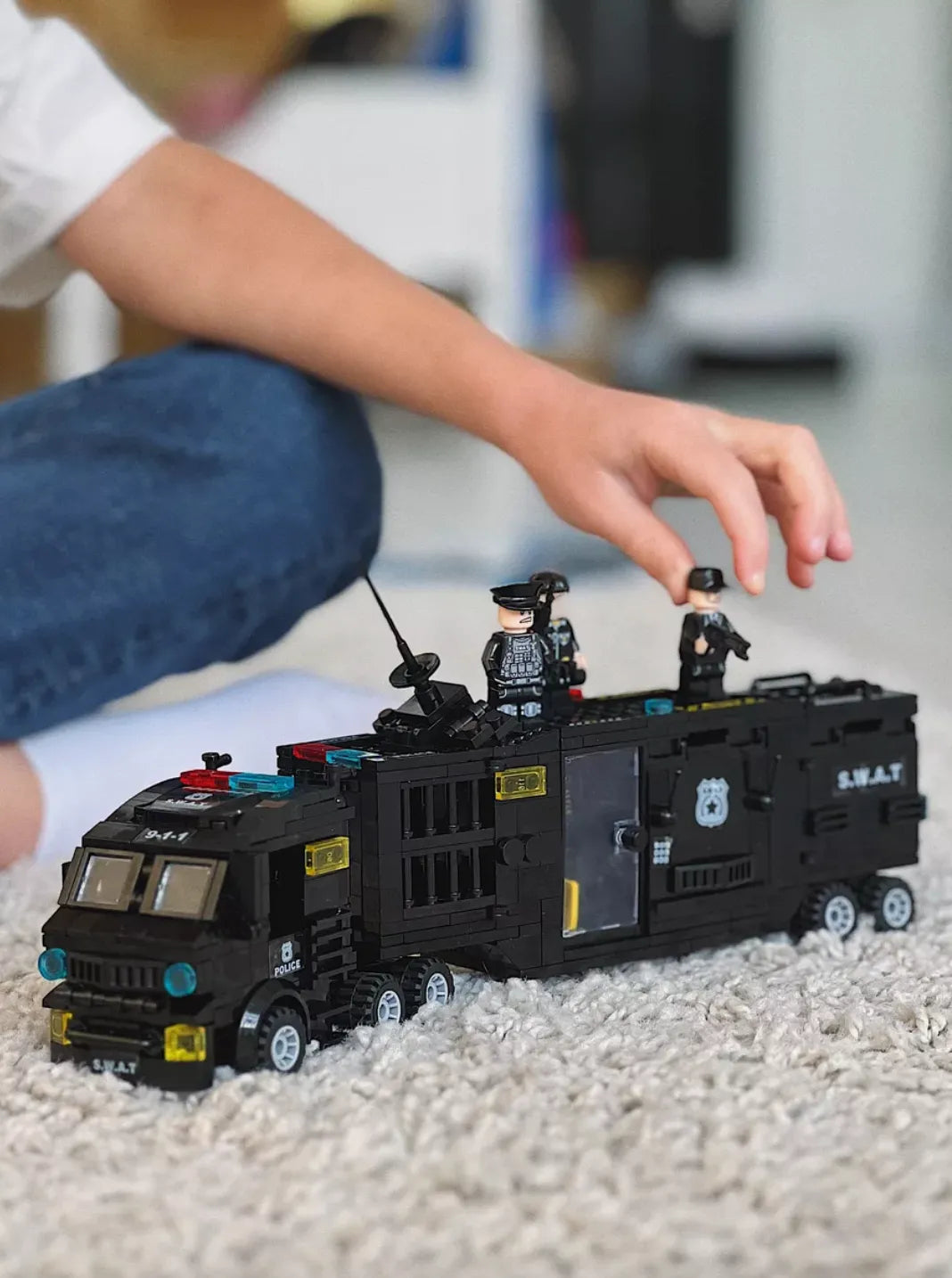 Hélicoptère, Transformer et Camion – 51 Modèles Différents (700 Pièces)