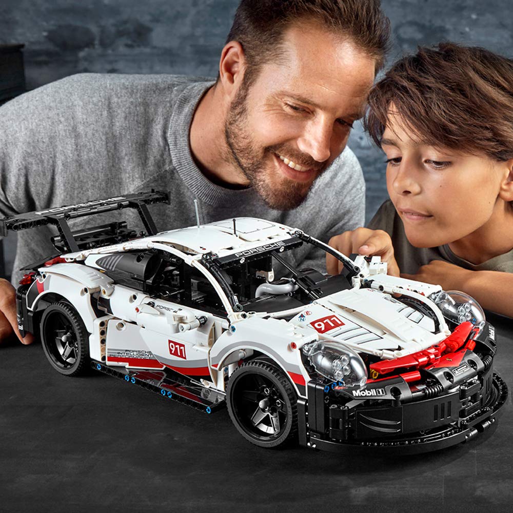 Porsche 911 RSR (1580 pièces)