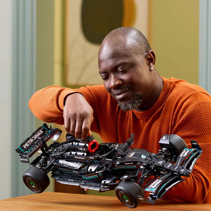 Mercedes-AMG F1 W14 (1642 pieces)